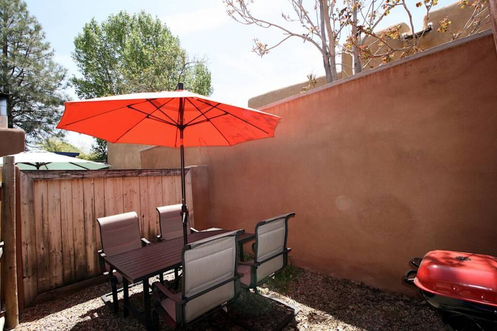 Galisteo Getaway - Courtyard - Near Railyard Villa ซานตาเฟ ภายนอก รูปภาพ